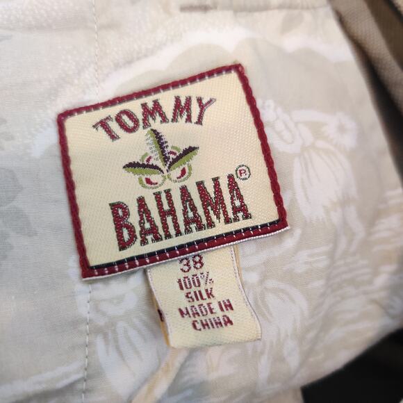 Tommy Bahama Silk Pleated Shorts - Picture 9 of 10